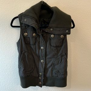 Bundle of vests x 4